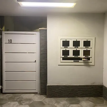 Terry Columbus Apartmán