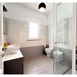 Terry Columbus Apartment *